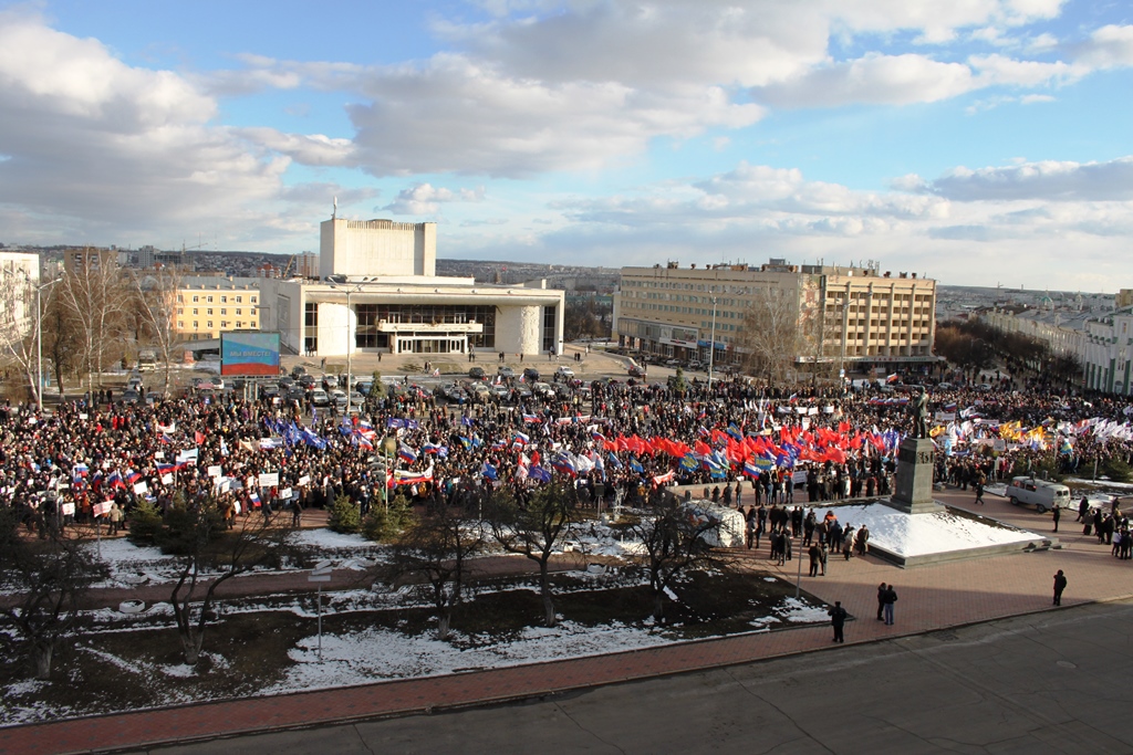 Митинг в поддержку Крыма и Севастополя в Орле